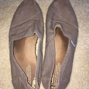 Tom’s Ash Canvas Women’s Classics Size 11